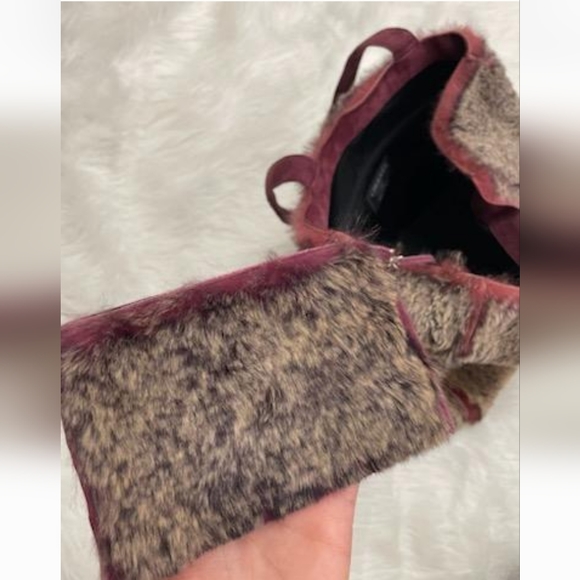 *SOLD* CHANEL RABBIT FUR TOTE WITH POUCH - Picture 4 of 4